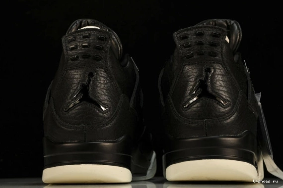 819139-010  819139-010 4 Hair Jordan Black Pony Retro 0616